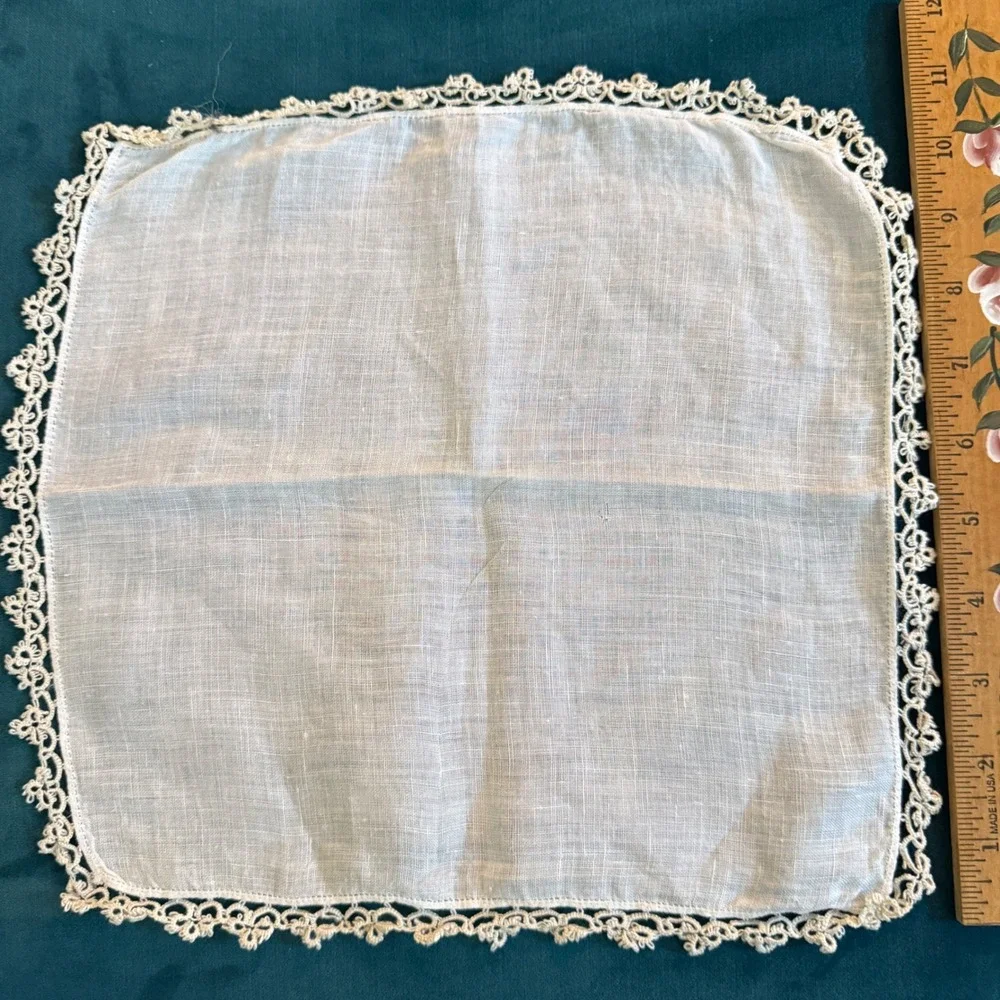 Vintage Handkerchief Embroidered Floral Lace Trim Cotton Linen Blend Set‎ of 2